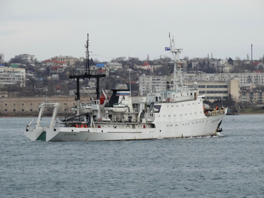 Корабль Донузлав Севастополь