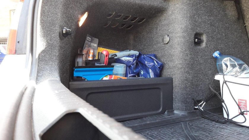 Органайзер в нишу багажника Шкода Октавиа а 8