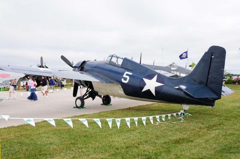 Самолет Thundercat