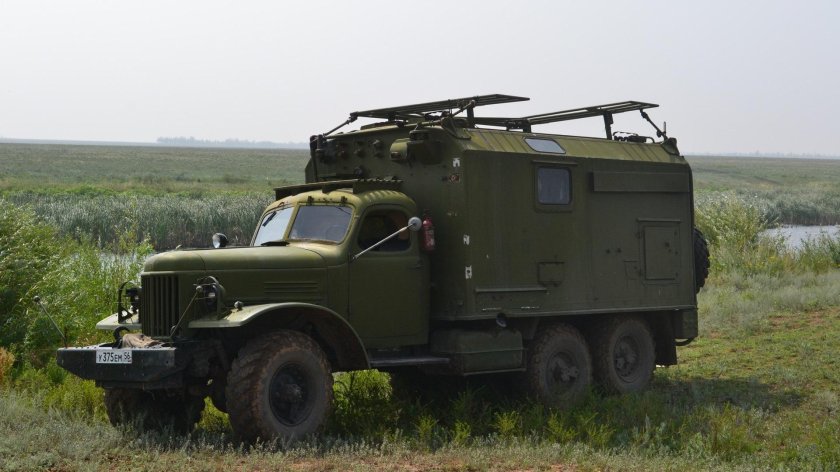 ЗИЛ Р-140