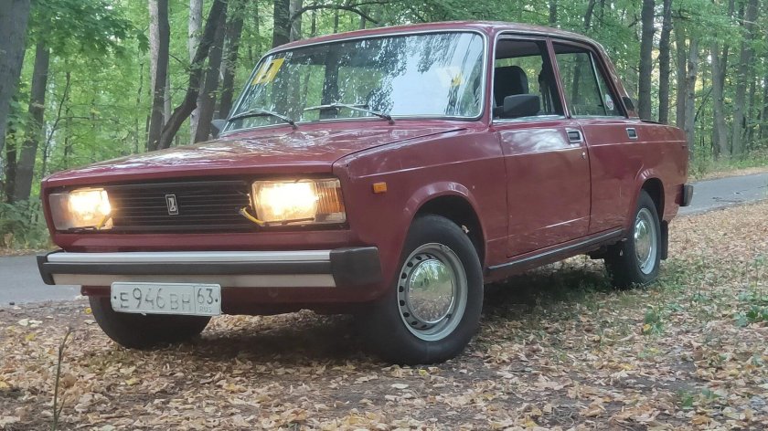 Lada 127 вишня