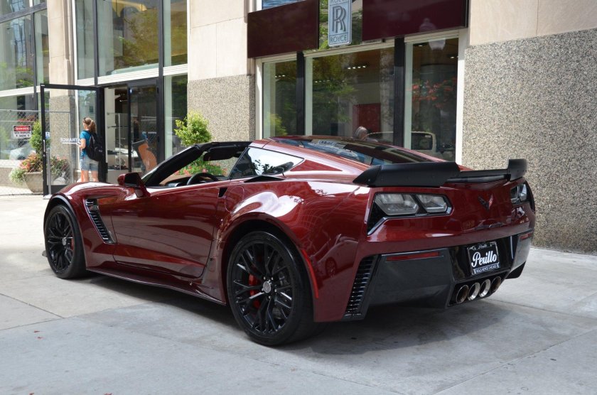 Шевроле Корвет бордовый