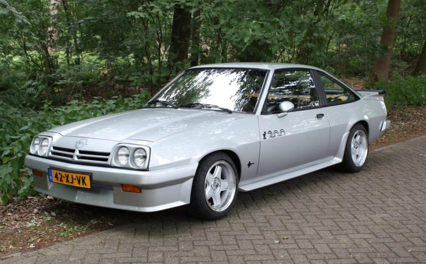Opel Manta b