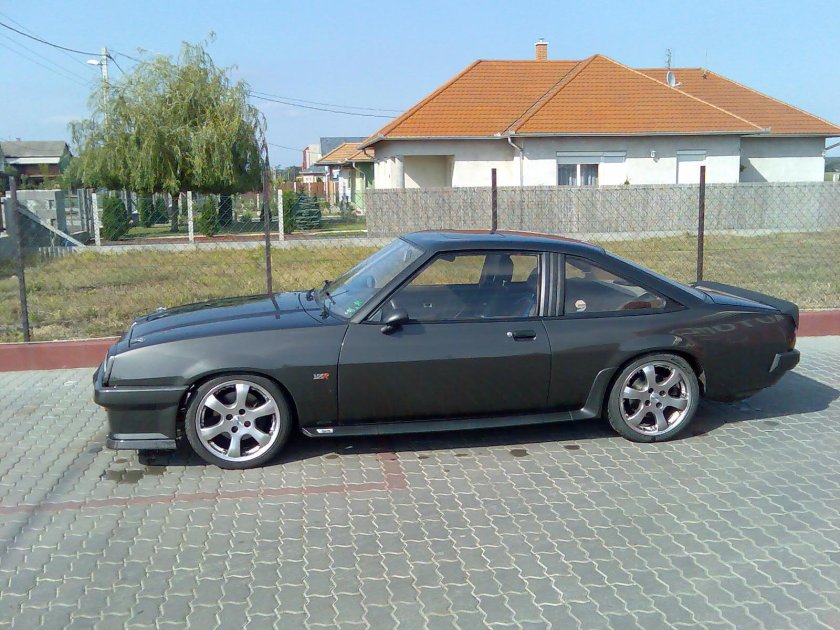 Опель Манта 1986