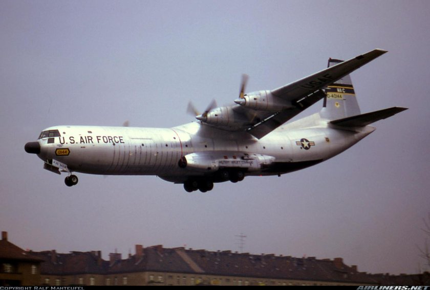 Дуглас c-133 «Каргомастер»