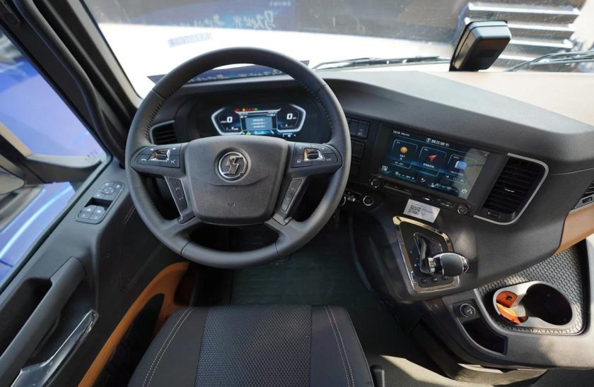 Shacman x6000 кабина