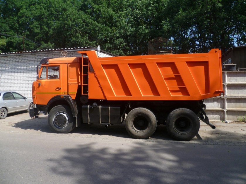 КАМАЗ 55111 самосвал