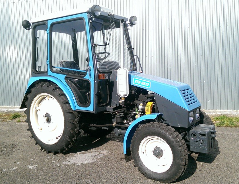 Трактор ХТЗ 3512