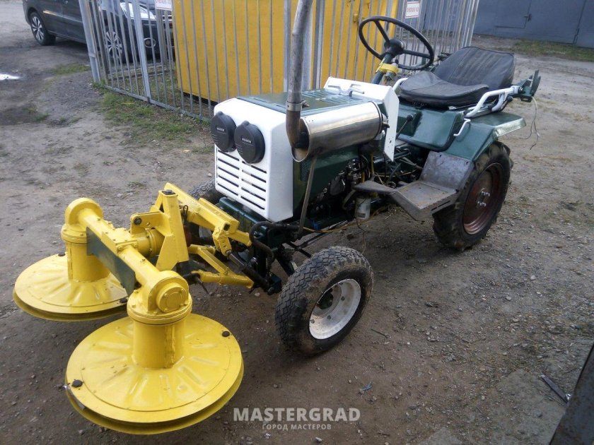 КМЗ-12 минитрактор