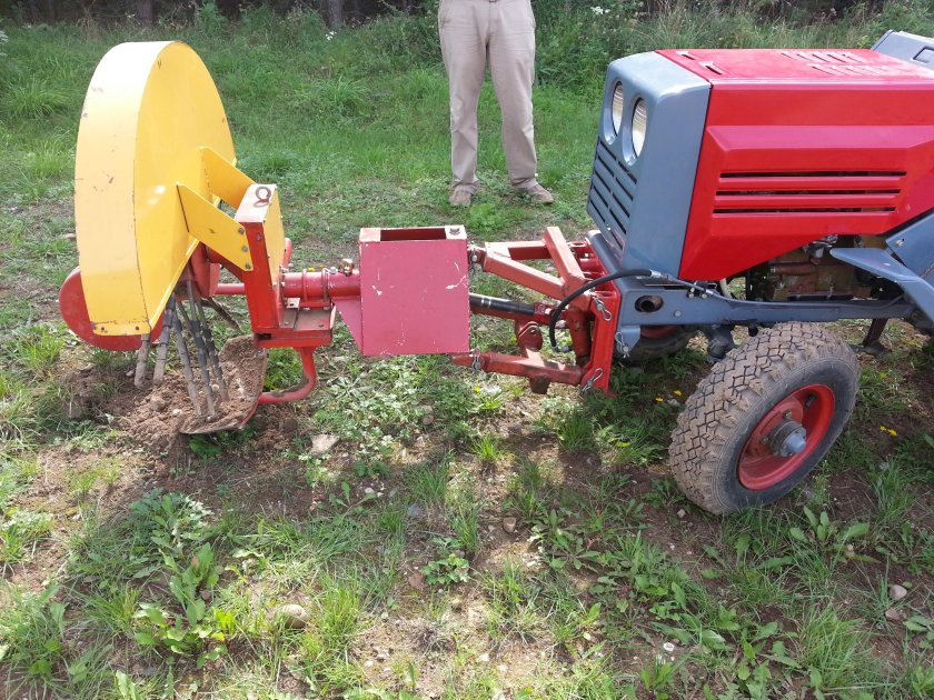 Минитрактор КМЗ 012 навесное оборудование