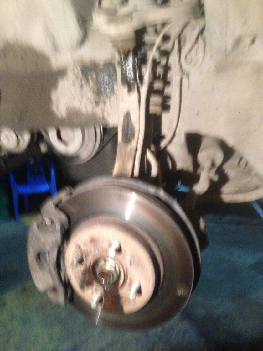 Замена передних колодок на Домани