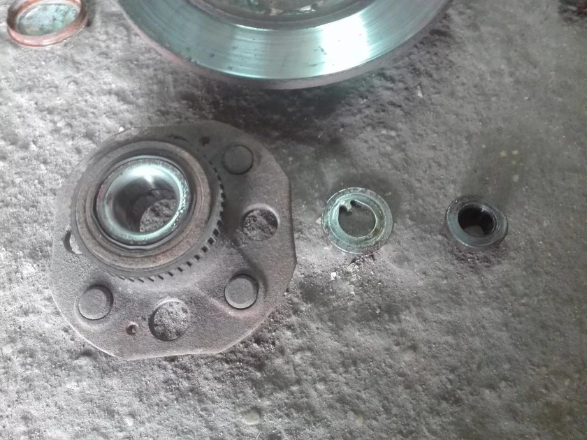 Хонда фит задний ступичный подшипник