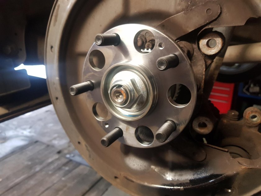 Honda Civic ступичный подшипник