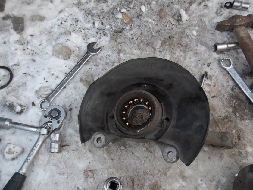 Хонда Спайк 2003 подшипник ступица передние