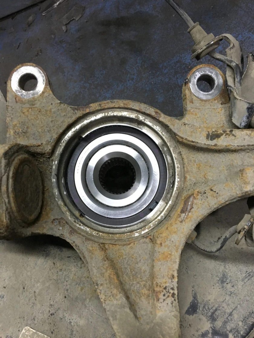 Хонда стрим передний ступичный подшипник