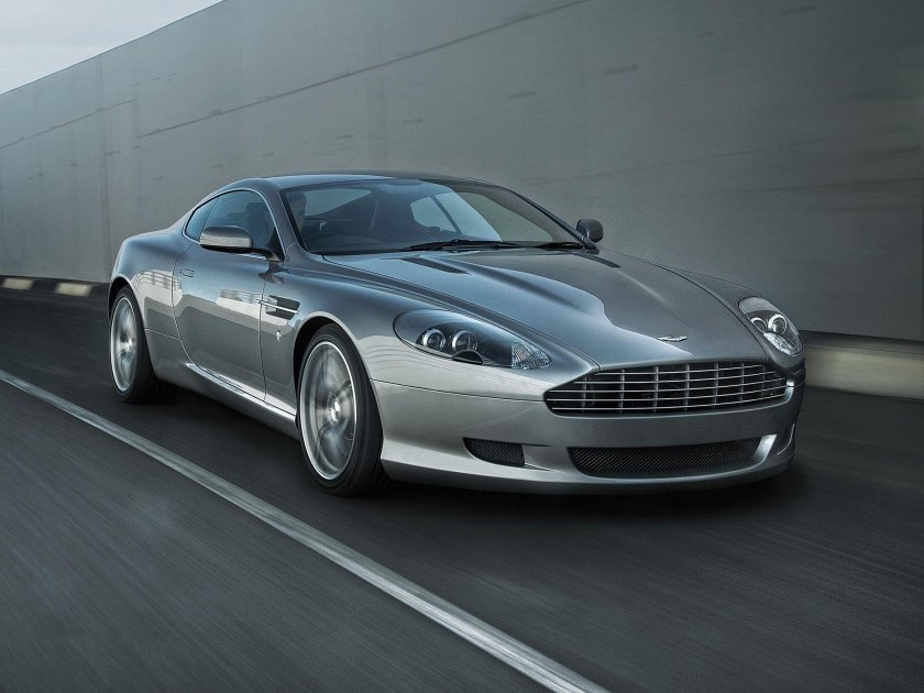 Aston Martin db9 2010