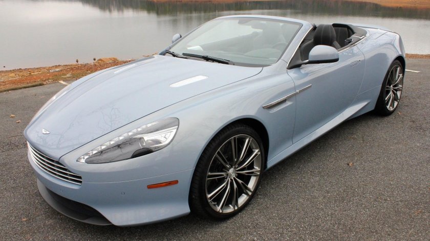 Астон Мартин дб9