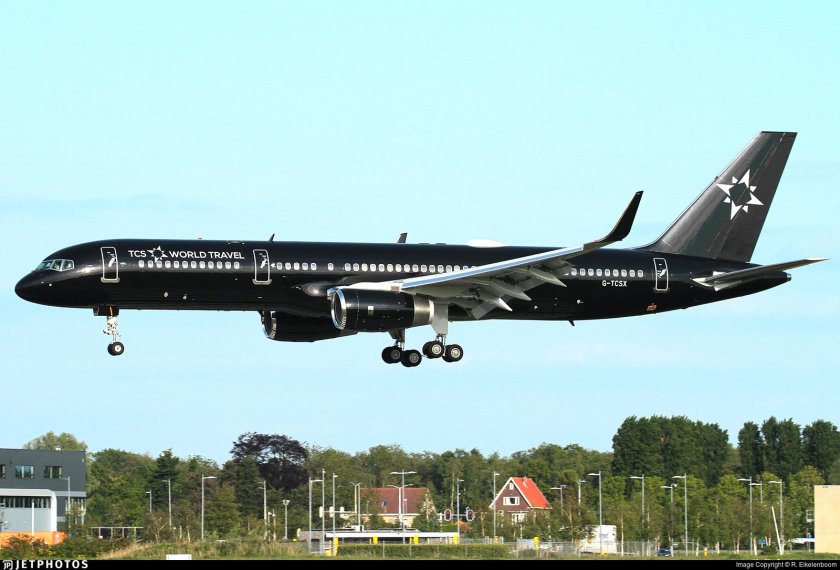 G-TCSX Boeing 757