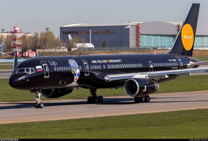 Боинг 757 Азур черный