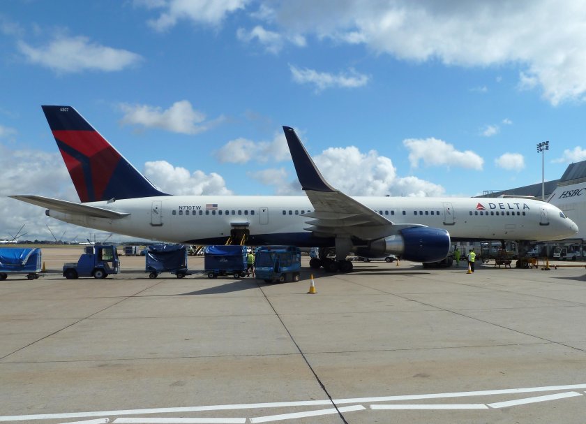 Черный Боинг