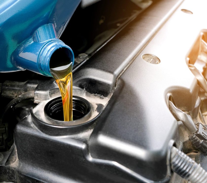Моторное масло в двигателе