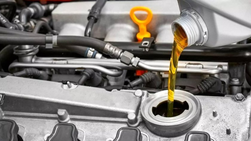 Масло в двигатель