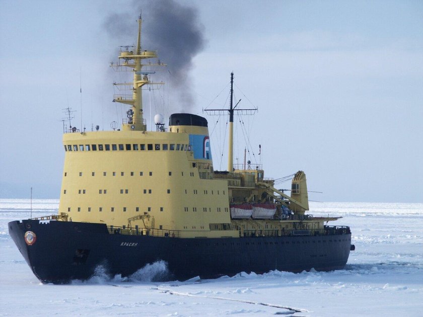 Атомный ледокол Красин