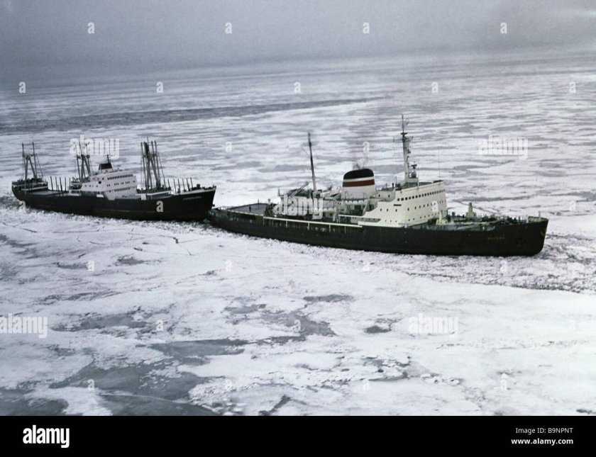 Ледокол Москва 1960