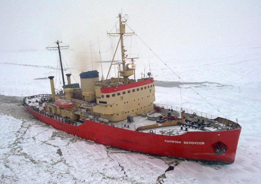 Капитан Белоусов ледокол, 1953