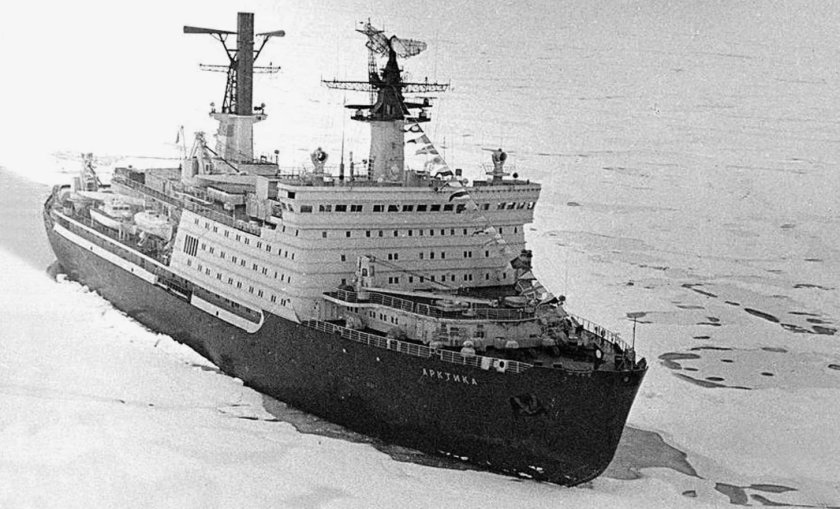 17 Августа 1977 года Советский атомный ледокол Арктика