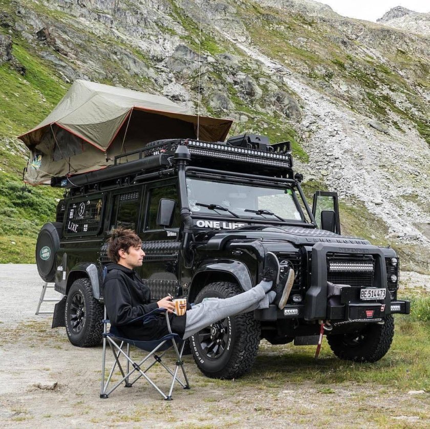 Ленд Ровер Дефендер 90