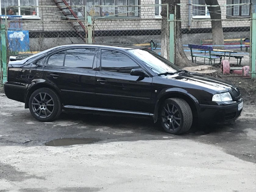 Skoda Octavia Tour r18