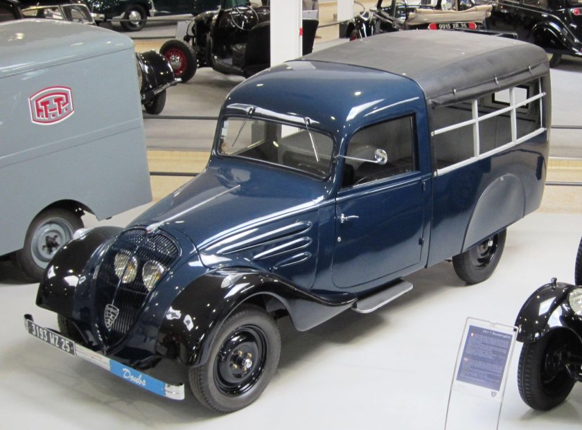 Peugeot pick-up Retro