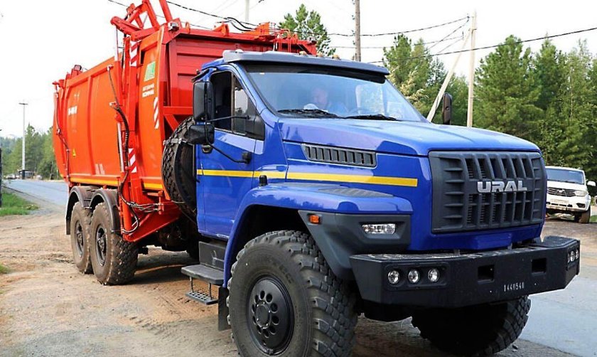 Урал Некст мусоровоз