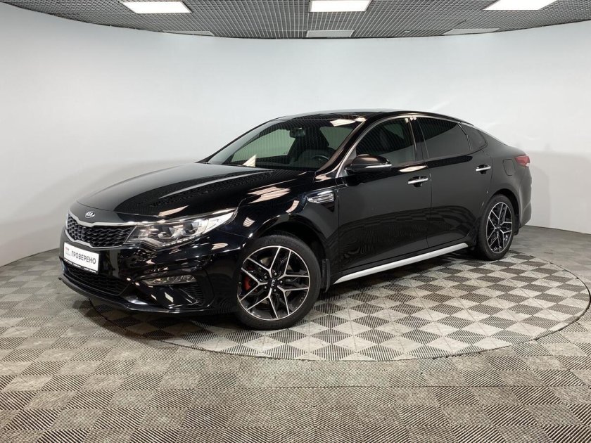Kia Optima 2019 черная