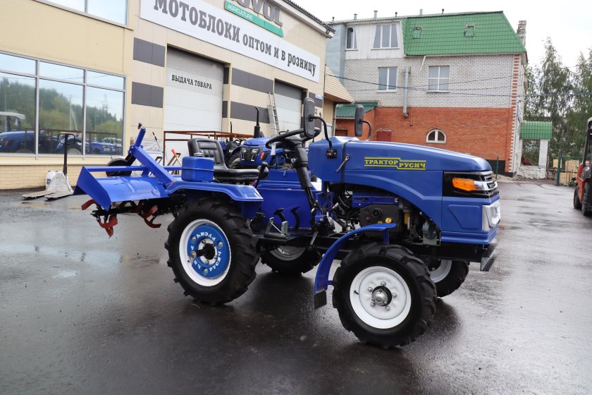 Трактор Русич TB-904