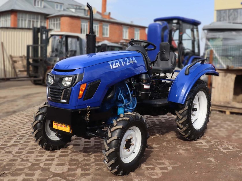 Мини-трактор Русич TZR T-244