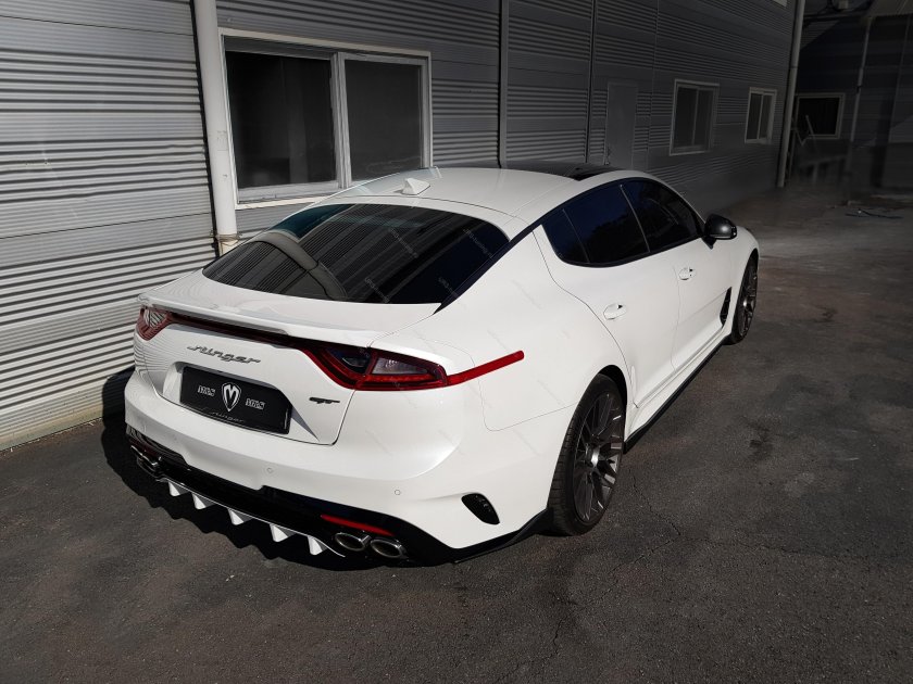 Спойлер Киа Стингер