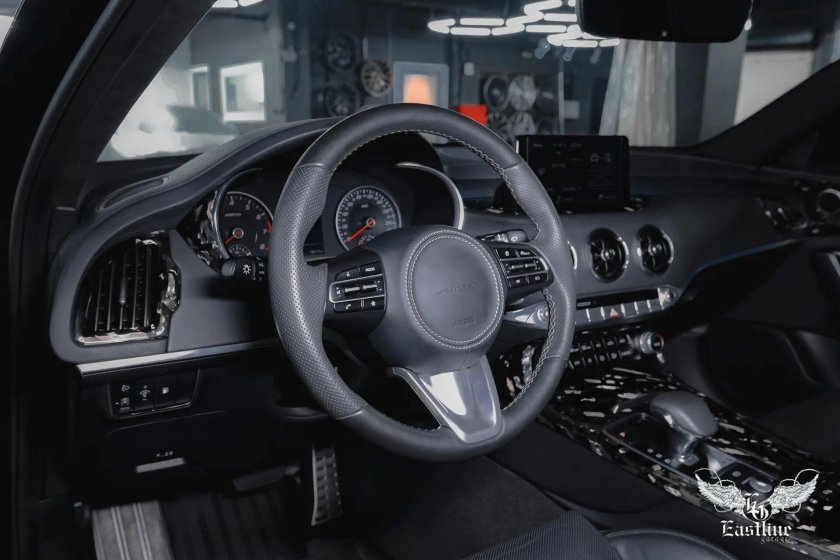 Кованый карбон в салон на BMW m5 f90