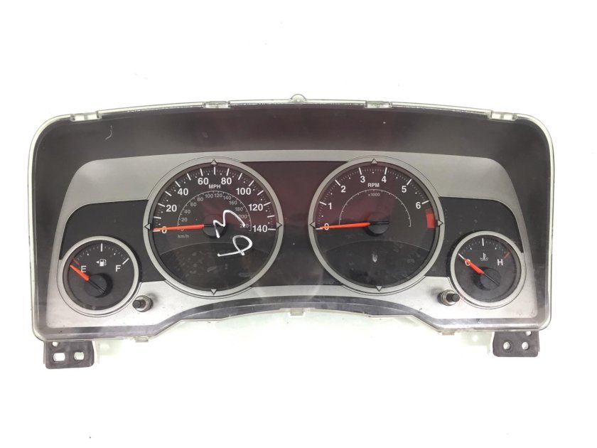 Панель приборов Jeep Wrangler TJ