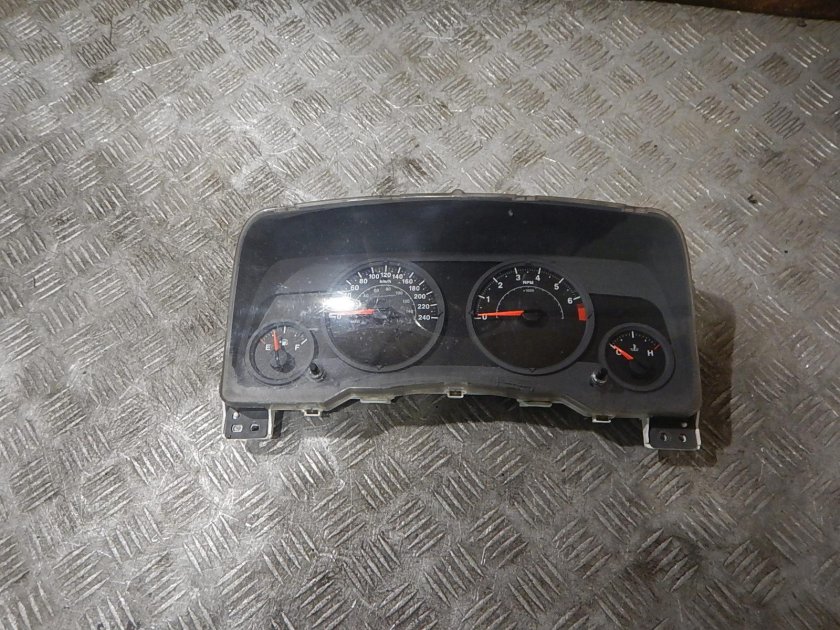 Панель приборов Ровер 400