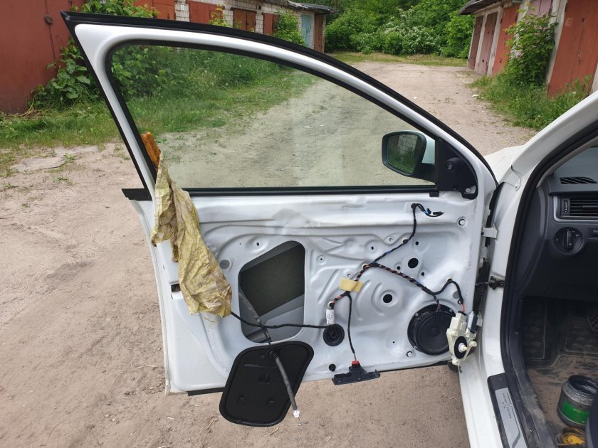 Дверь Шкода Октавия а5