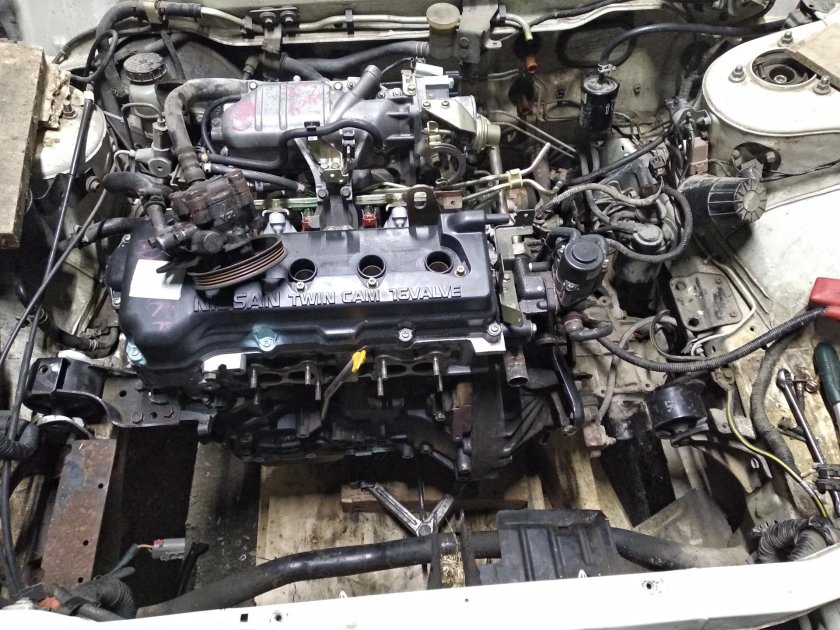 Двигатель Ниссан Авенир 1.6