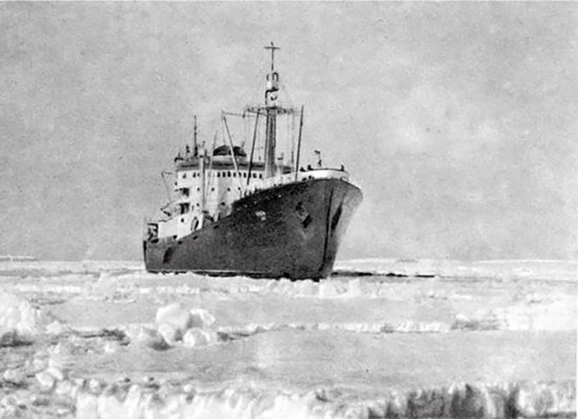 Судно Обь Антарктида