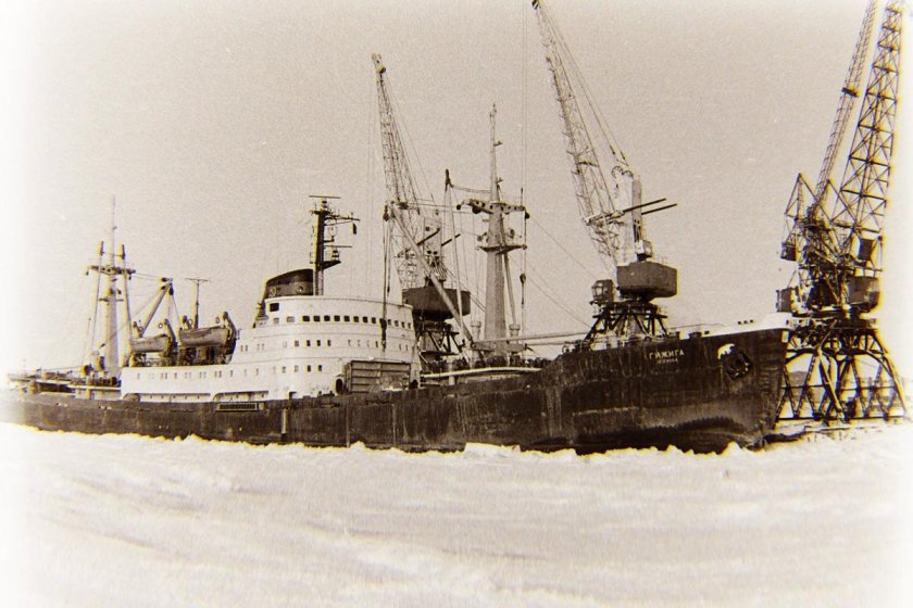 Дизель электроход Гижига