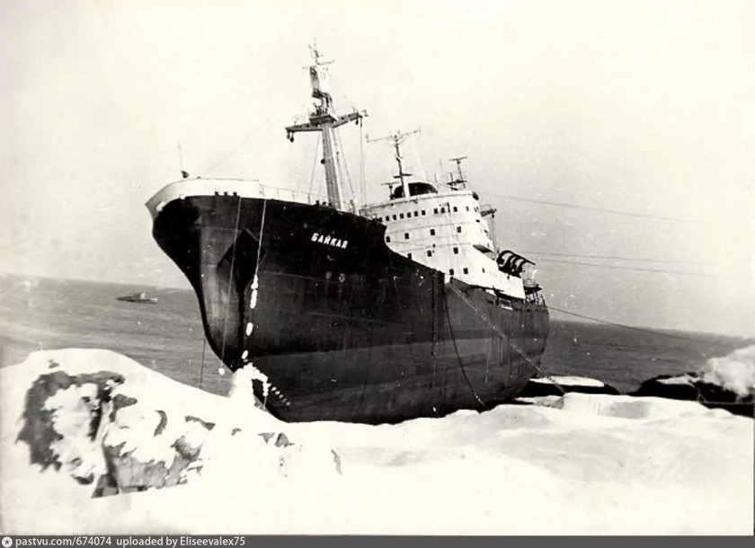 Дизель электроход Байкал ОС-30