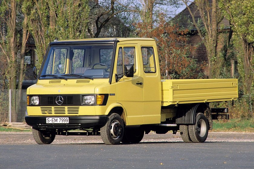 Мерседес Бенц т1 бортовой