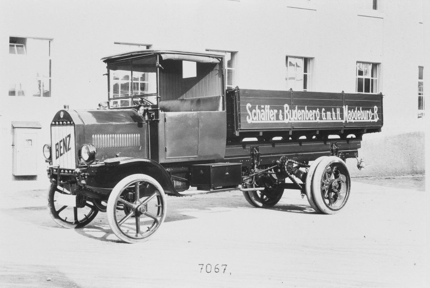 Мерседес Даймлер Бенц грузовой