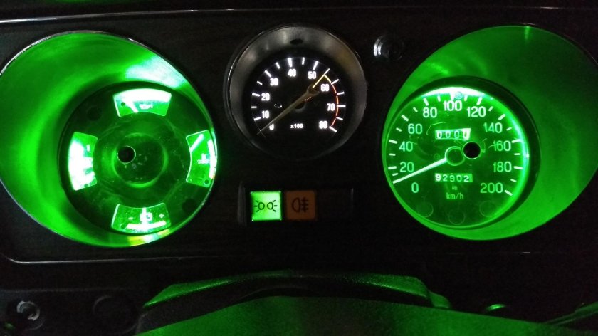 Сигнализатор панели приборов ГАЗ 2410