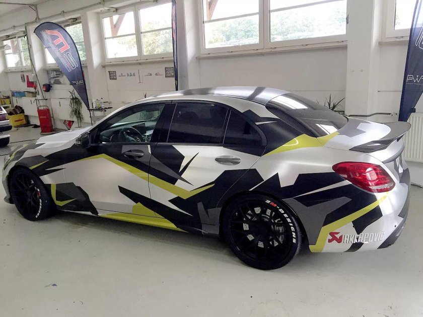 Ламборгини Хуракан камуфляж